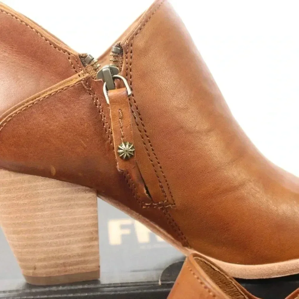 NWT FRYE SHOOTIE